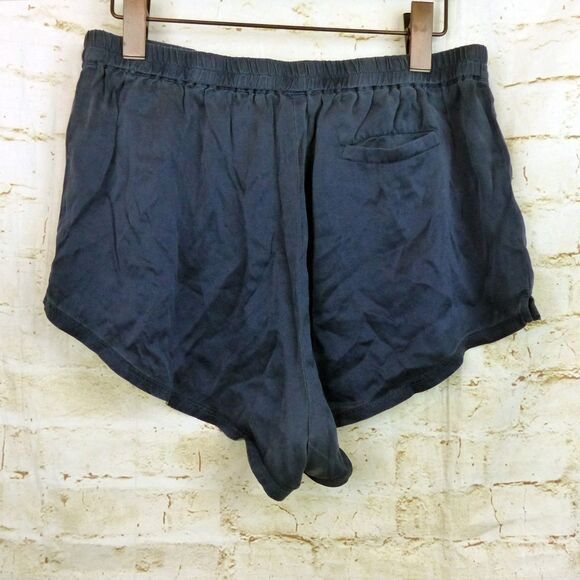 Quince Pajama Shorts Women M Navy Blue 100% Washable Mulberry Silk Pull On $125 - Picture 6 of 11